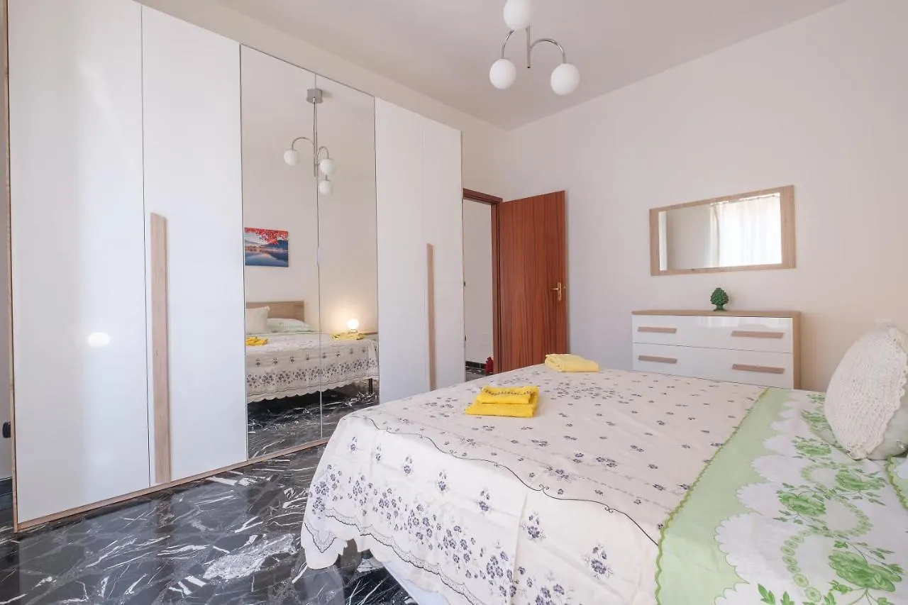 Vila Casa Olimpia Santa Teresa Di Riva 0*,  Itálie