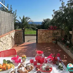 Dom wakacyjny Casa Fronte Mare, Santa Teresa Di Riva
